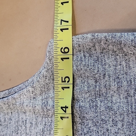 Banana Republic Factory Size PXS Gray and White Layered-Look Sleeveless Top. NEW - Picture 7 of 10